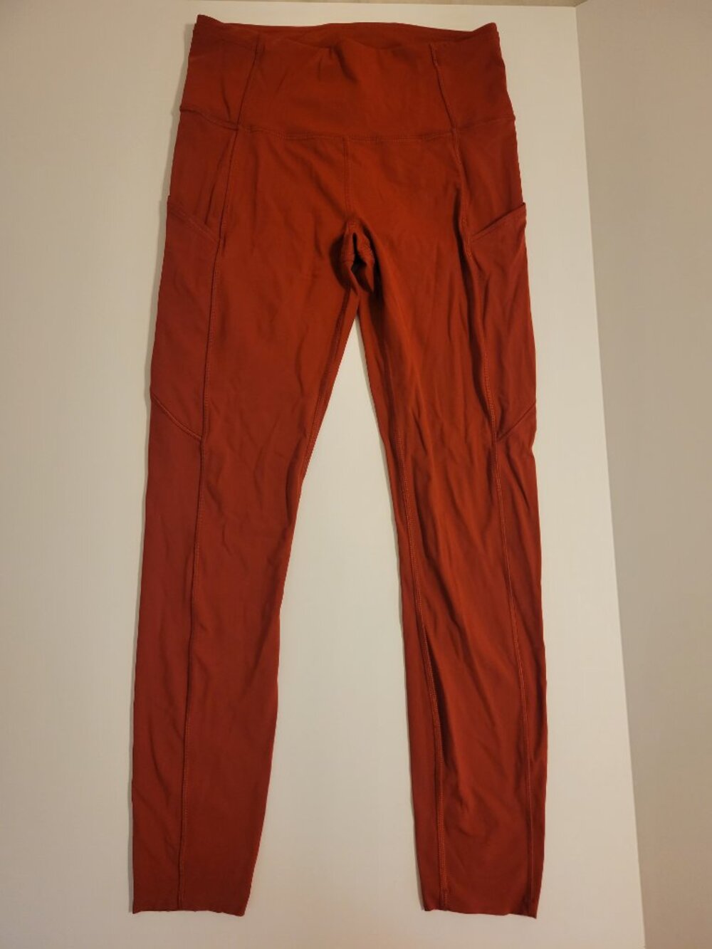 Lulu Fast & Free | Sz 6, 7/8 length | Sz 6 | Burnt Orange | Like New